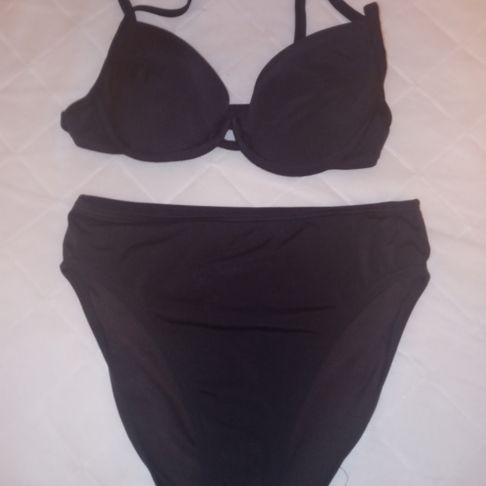 VICTORIA SECRET BATHING SUIT